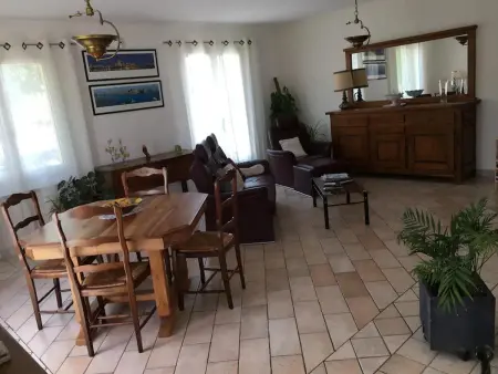 Villa charmante à Cabrières-d'Avignon avec piscine privée - Photo 2