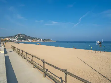 Appartement élégant à Blanes pour 3 personnes - Proche mer, climatisé, Wi-Fi, cuisine équipée - Photo 4