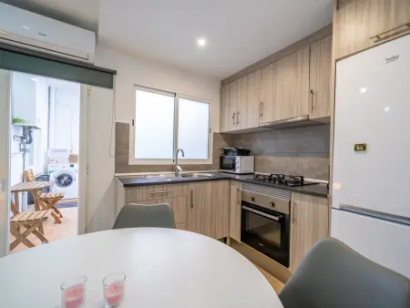 Appartement élégant à Blanes pour 3 personnes - Proche mer, climatisé, Wi-Fi, cuisine équipée - Photo 9