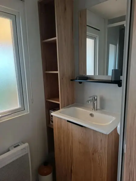 Bungalow moderne à Canet-en-Roussillon - 40 m² - Piscine - Photo 15