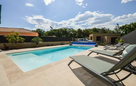 Villa spacieuse avec piscine, Maison 4 personnes à Prunelli Di Fumorbo - Photo 1