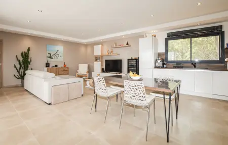 Villa spacieuse avec piscine, Maison 4 personnes à Prunelli Di Fumorbo - Photo 5