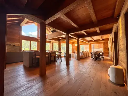 Chalet exceptionnel à Vars – 21 pers, 450 m², 3 suites - Photo 2