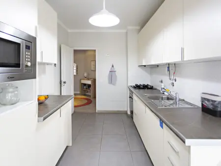 Confort et espace lumineux pour 4 à Faro, Appartement 4 personnes à Faro - Photo 10