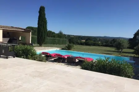 Belle maison avec piscine à débordement chauffée, Magnifique maison pour 6 personnes à Barjac - Photo 8