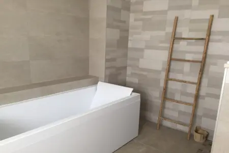 Belle maison avec piscine à débordement chauffée, Magnifique maison pour 6 personnes à Barjac - Photo 27