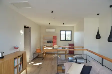 Belle maison avec piscine à débordement chauffée, Magnifique maison pour 6 personnes à Barjac - Photo 36