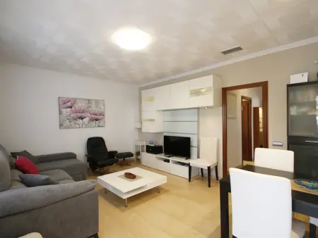 Maison rénovée avec piscine - 6 pers., Appartement 6 personnes à Cambrils - Photo 4