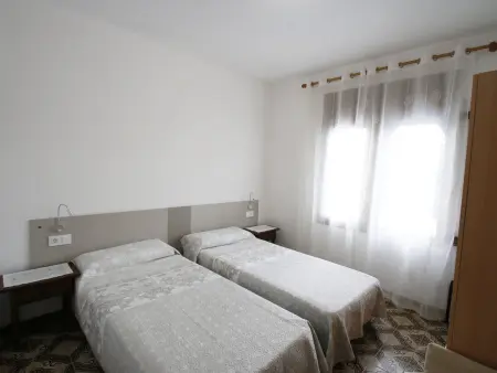 Maison familiale, piscine privée - 8 pers., Villa 8 personnes à Miami Platja - Photo 8