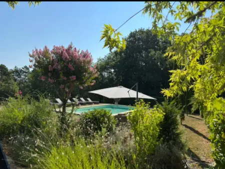 Maison avec piscine privée - Périgord Noir, Gite 8 personnes à Savignac de Miremont - Photo 27