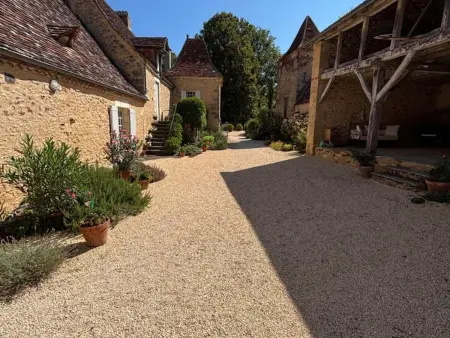 Maison avec piscine privée - Périgord Noir, Gite 8 personnes à Savignac de Miremont - Photo 29