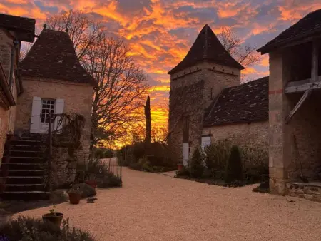 Maison avec piscine privée - Périgord Noir, Gite 8 personnes à Savignac de Miremont - Photo 33