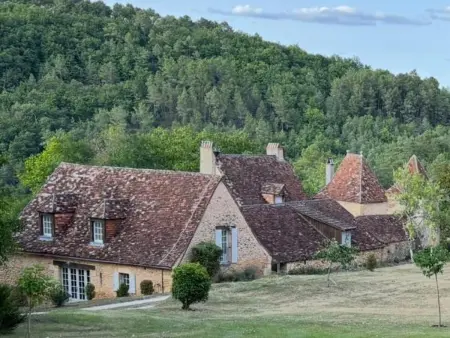 Maison avec piscine privée - Périgord Noir, Gite 8 personnes à Savignac de Miremont - Photo 35