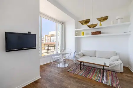 EM-211-ANGLAIS, Appartement climatisé en bord de mer – Nice - Photo 18
