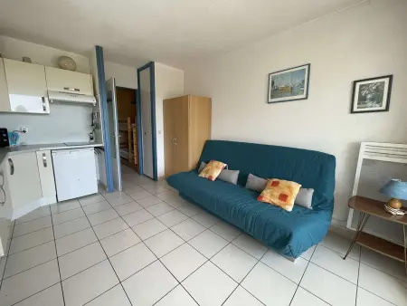 Studio cabine avec piscine proche plage et commerces - Photo 4