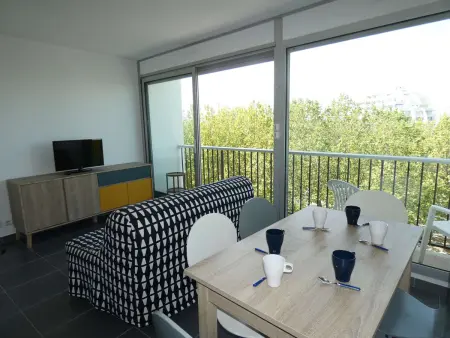 Charmant T2 avec Piscine, Proche Plage et Commerces, Garage Privé, Quartier Couchant - Photo 5