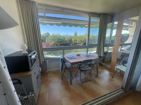 Studio Cabine avec Vue Piscine, Parking Privé, Appartement 4 personnes à La Grande Motte - Photo 2