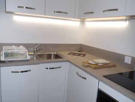 2 Pièces avec Terrasse, Piscine et Box – Centre Ville La Grande Motte - Photo 8