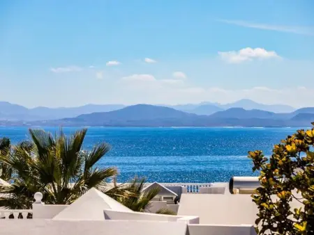 Villa Méditerranéenne avec Piscine Privée et Climatisation à Playa Blanca - Photo 1