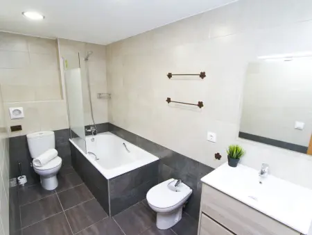 Grand appartement près de la plage - 10 pers., Appartement 10 personnes à La Pineda - Photo 12