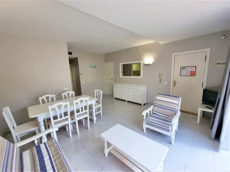 Appartement spacieux proche plage - 10 pers., Appartement 6 personnes à La Pineda - Photo 2