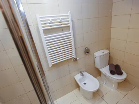 Villa avec piscine privée, clim - Vérifiez les conditions ( La capacité n'est pas précisée ) - Photo 28