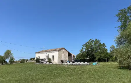 Charmante maison avec piscine, Maison 8 personnes à Saint Aubin de Cadelec - Photo 1