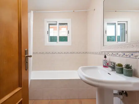 Villa avec piscine privée, vue montagne - 8 pers. - Photo 13