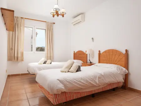 Villa avec piscine privée, vue montagne - 8 pers. - Photo 16