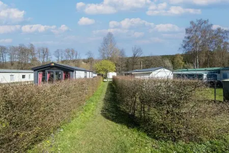 Le Ruisseau, Caravane haut de gamme avec terrasse à Érezée - Photo 22