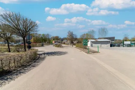 Le Ruisseau, Caravane haut de gamme avec terrasse à Érezée - Photo 25