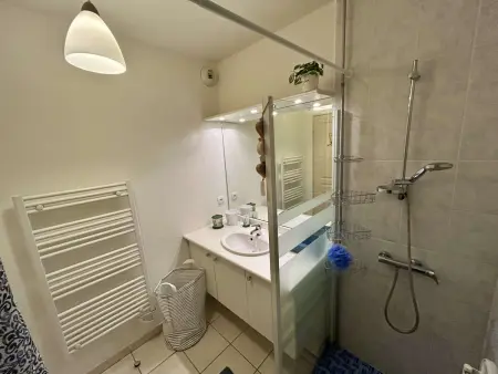 Appartement moderne avec parking et wifi, Appartement 4 personnes à Balaruc les Bains - Photo 16