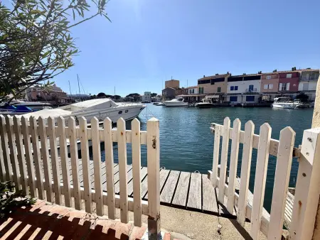 Maison à Port Grimaud avec WiFi et amarrage privé, proche plage - Photo 14