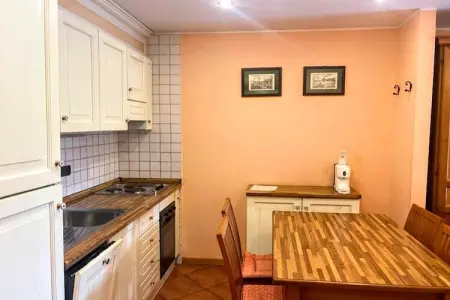 Bilocale vista giardino 105- 3 pax, Résidence de prestige près de Rome et de Tivoli - Photo 3