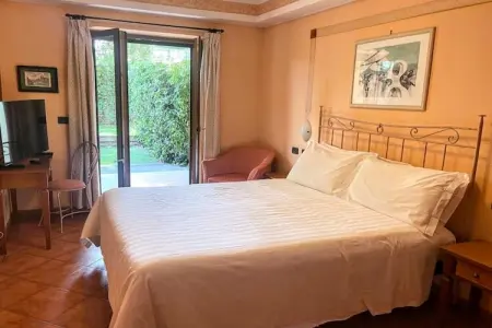 Bilocale vista giardino 105- 3 pax, Résidence de prestige près de Rome et de Tivoli - Photo 15