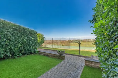 Bilocale vista giardino 105- 3 pax, Résidence de prestige près de Rome et de Tivoli - Photo 23