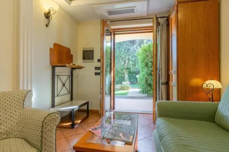 Bilocale vista giardino 105- 3 pax, Résidence de prestige près de Rome et de Tivoli - Photo 31