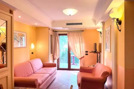 Quadrilocale vista giardino 217 - 5 pax, Superbe villa romaine pour 5 personnes - Photo 1