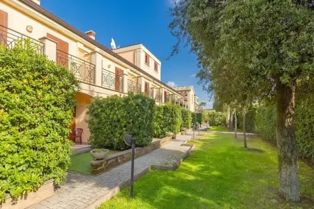 Bilocale vista giardino 105- 2 pax, Résidence de prestige près de Rome et de Tivoli - Photo 36