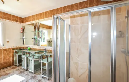 Authentique maison piscine, Maison 12 personnes à Laroque Des Albères - Photo 18
