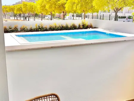 Appartement avec piscine - 4 pers. - Vue piscine - Photo 2