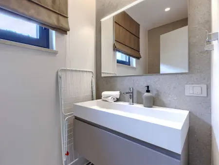 Sola, Maison 10 personnes à Tinjan - Photo 7