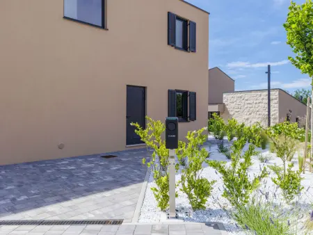 Sola, Maison 10 personnes à Tinjan - Photo 47