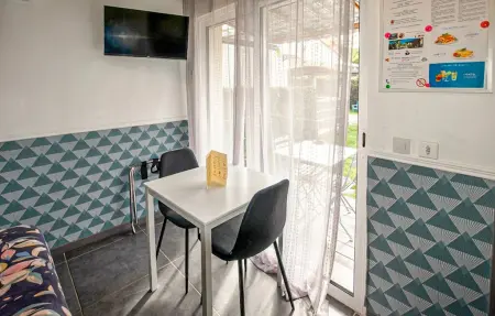 Maison avec piscine, Maison 2 personnes à Taillades - Photo 3