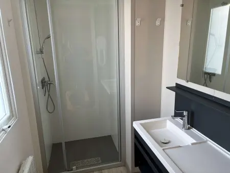 Mobil-home calme avec parking proche mer - 4 pers. - Photo 6