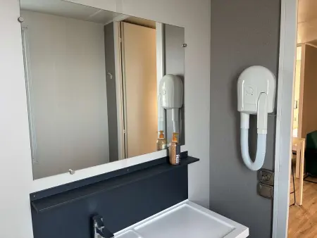 Mobil-home calme avec parking proche mer - 4 pers. - Photo 7