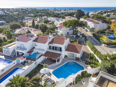 Maison familiale, jardin et piscine - 7 pers., Maison 7 personnes à Carvoeiro - Photo 1