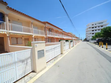 Maison mitoyenne à Peñiscola, piscine, climatisation, proche plage - Photo 19
