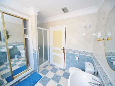 Villa spacieuse 4 chambres avec piscine privée et climatisation - Photo 20