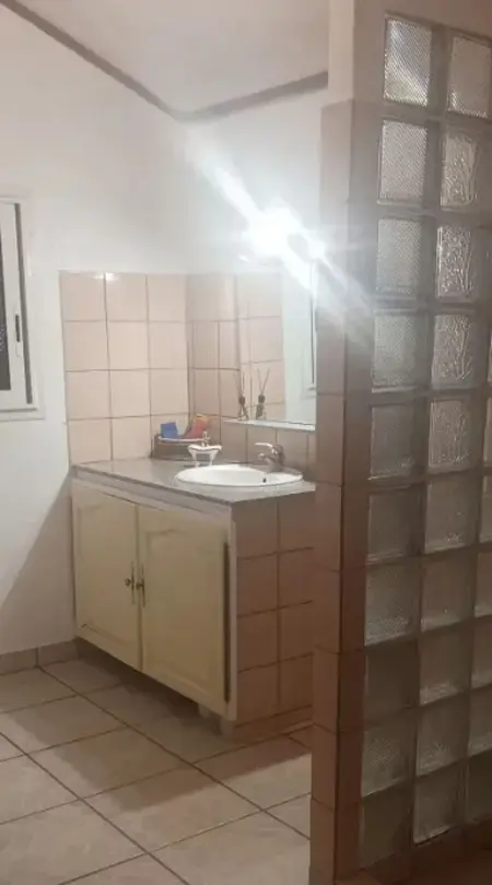 Maison coquette avec balcon au Tampon, 50 m², Maison 4 personnes à Le Tampon - Photo 7